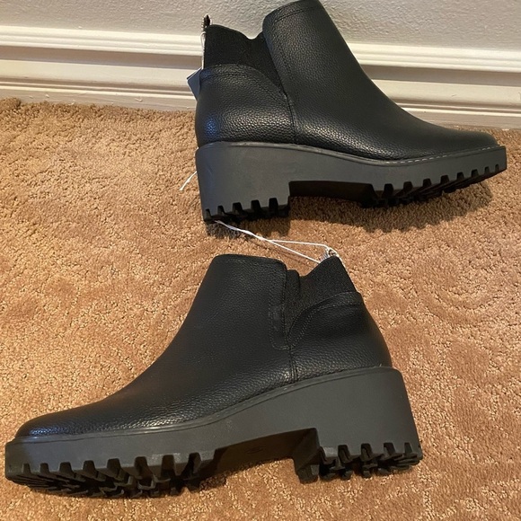 Universal thread women’s Black Ankle Boots Zipper New size 10 stylish comfort - Picture 3 of 15